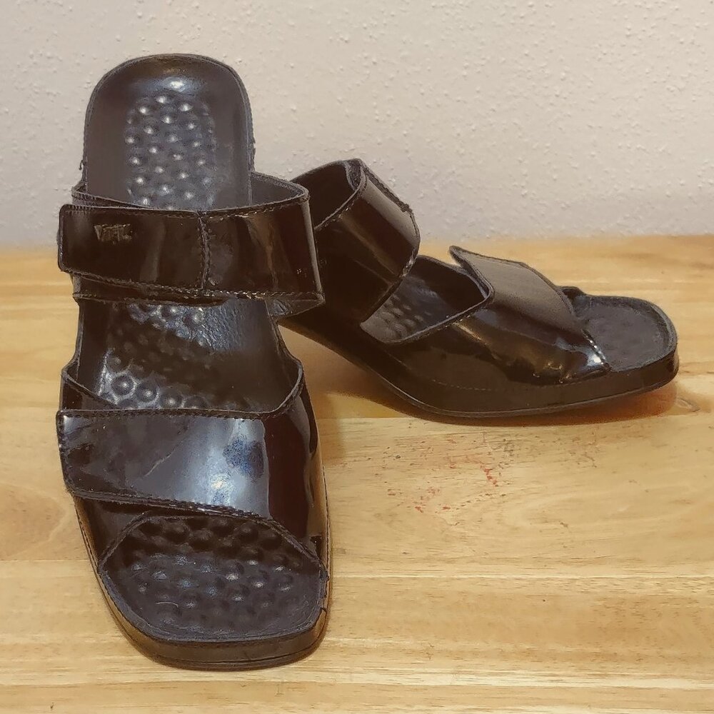 Vital Black Patent  Leather Slides Adjustable Width Size 39 -8.5